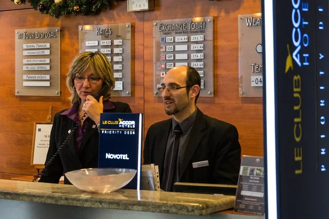 reception, hotel, desk, interior design, architecture, corporate, lobby, help, check in, people laugh, entrance hall, input range, key counter, registration, bell jar, leisure time, booking, to travel, business, service, call, tourism, women, men's suit, make a phone call, phone, check in, check in, check in, check in, check in. Gdzie sprawdzić status działalności lokalnego punktu: CEIDG, KRS i Biała lista VAT
